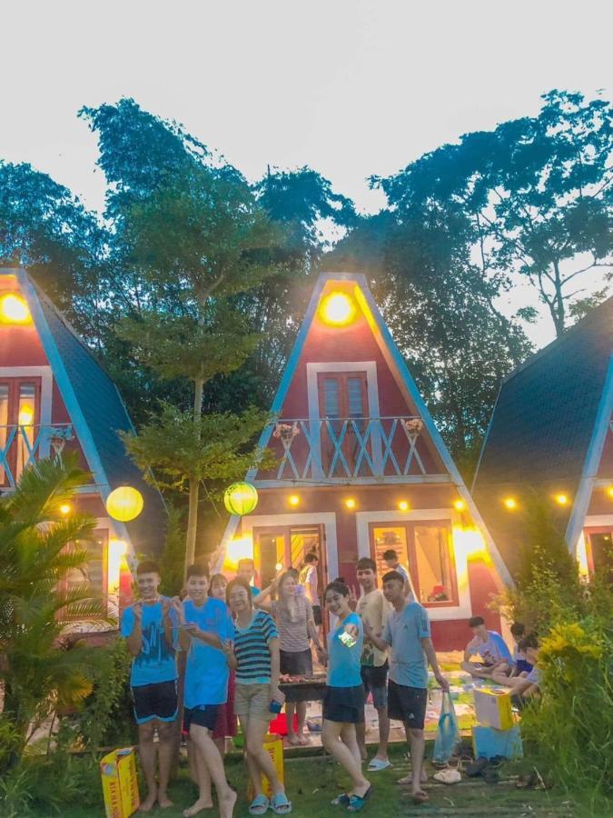 Furano Garden Home Hoa Binh - Venuestay Екстериор снимка
