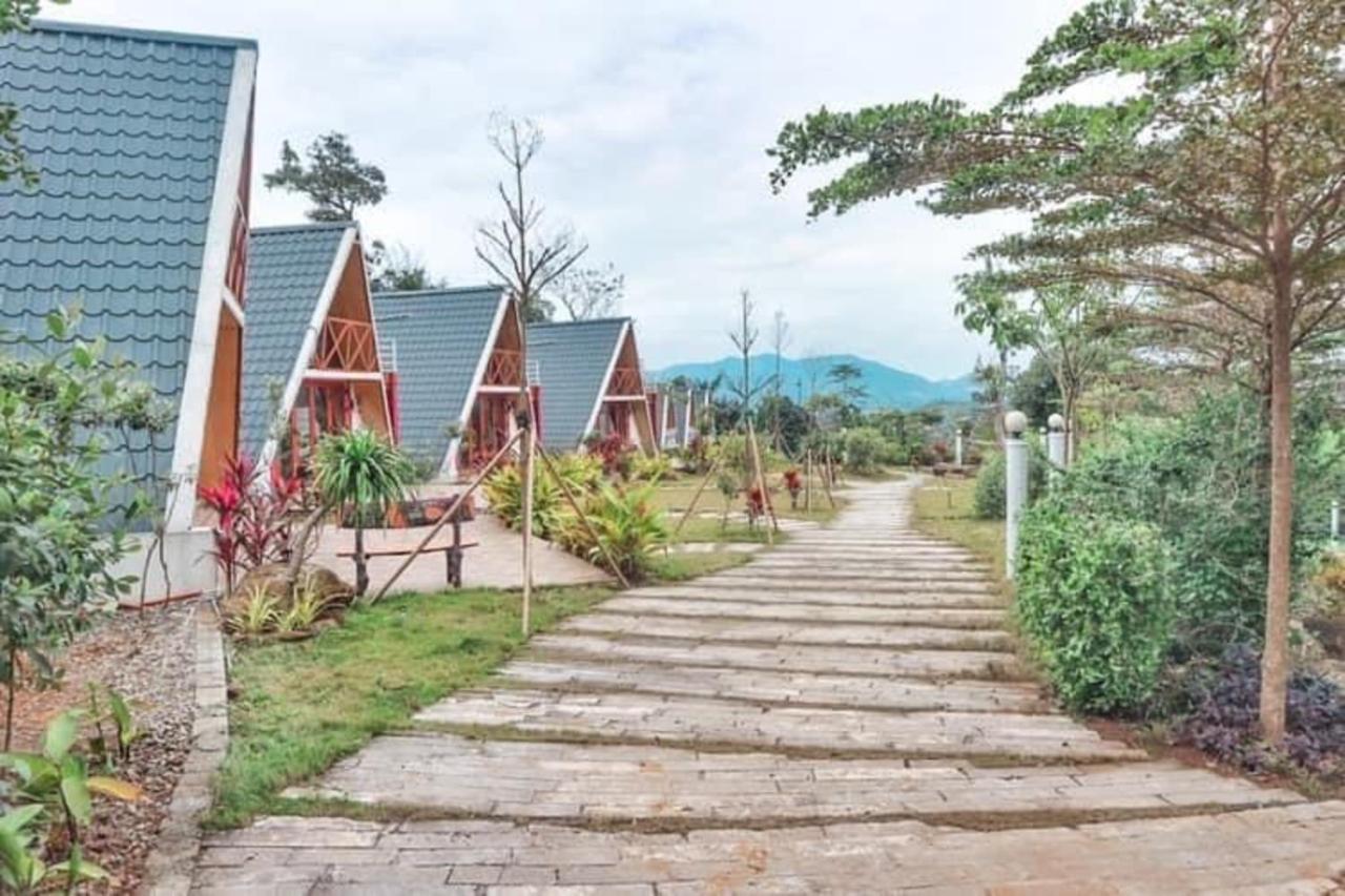 Furano Garden Home Hoa Binh - Venuestay Екстериор снимка