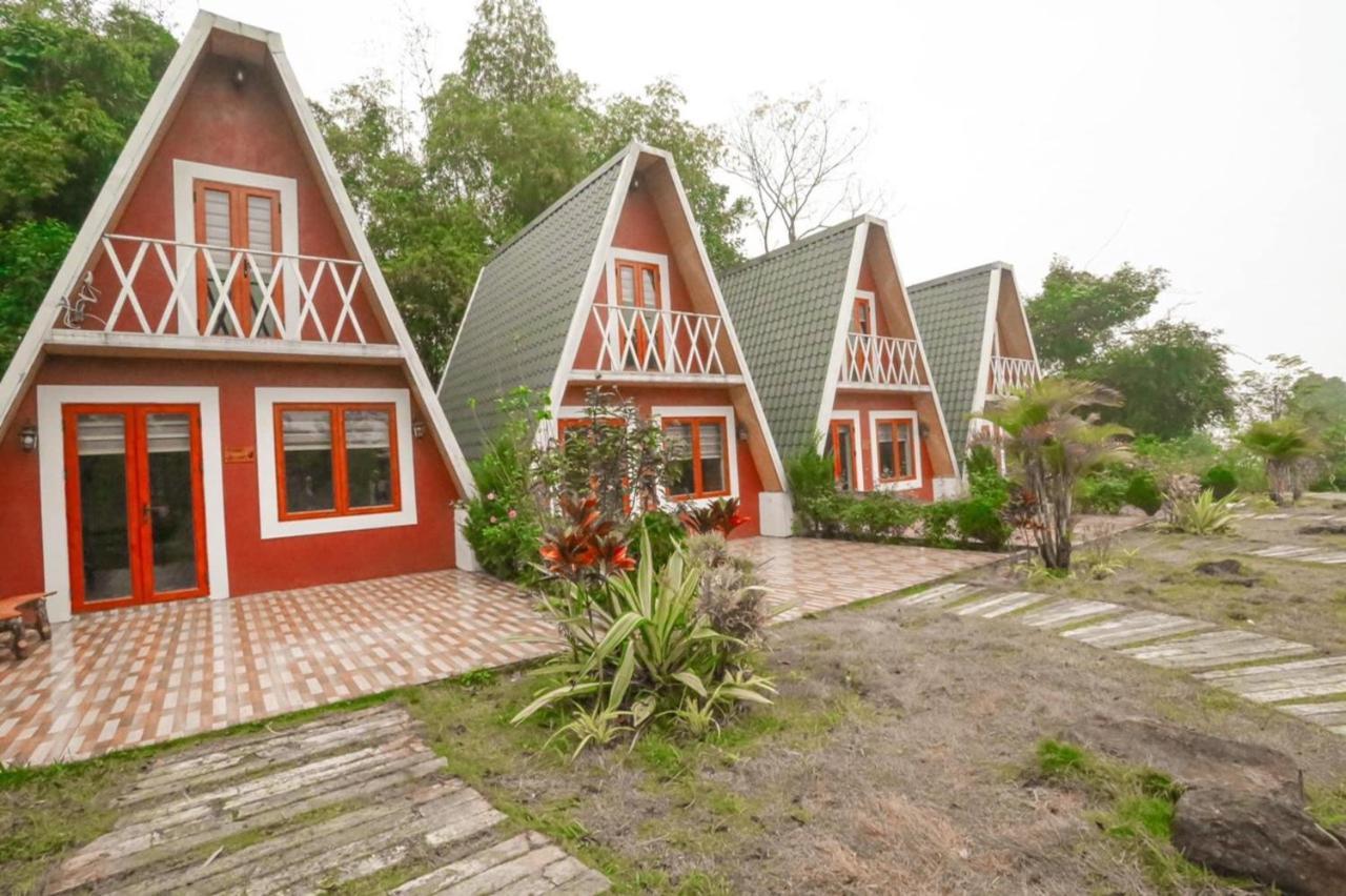 Furano Garden Home Hoa Binh - Venuestay Екстериор снимка
