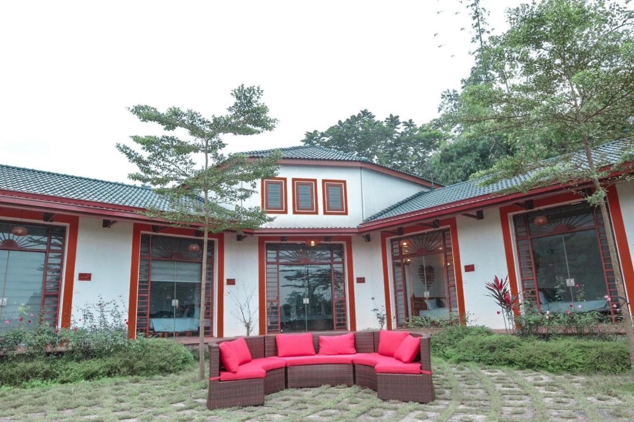 Furano Garden Home Hoa Binh - Venuestay Екстериор снимка
